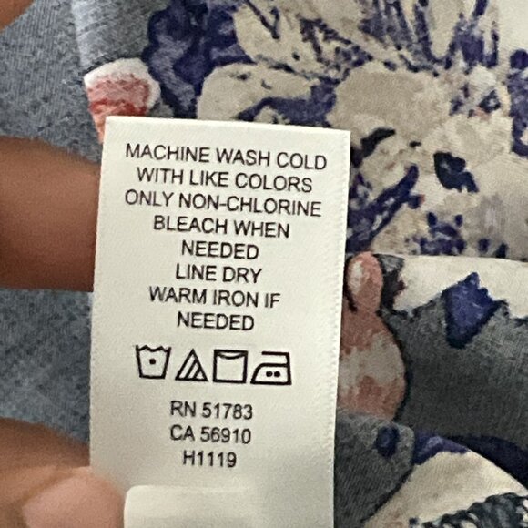 Maurices Tank Top Women 4X Blue Floral Bloom Tie Strap V-Neck Lightweight NEW - Picture 12 of 15